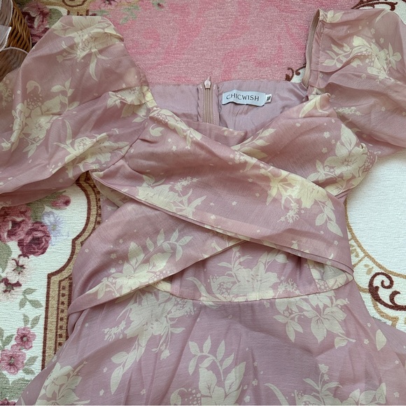 π» Floral chicwish wrap dress ππΈNWOT - Picture 3 of 3